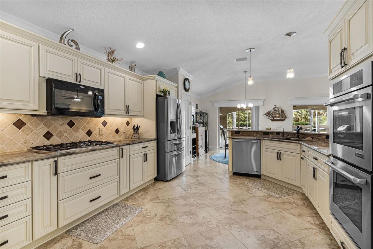 923 Moses Loop , The Villages, FL 32162 Photo