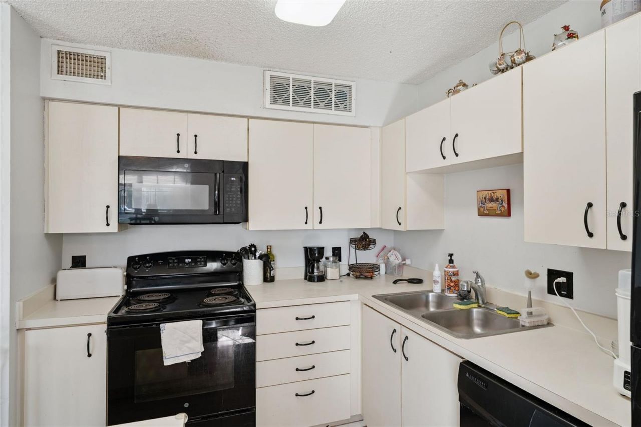 385 Woodside Drive, Unit 108, Altamonte Springs, FL 32701 Photo