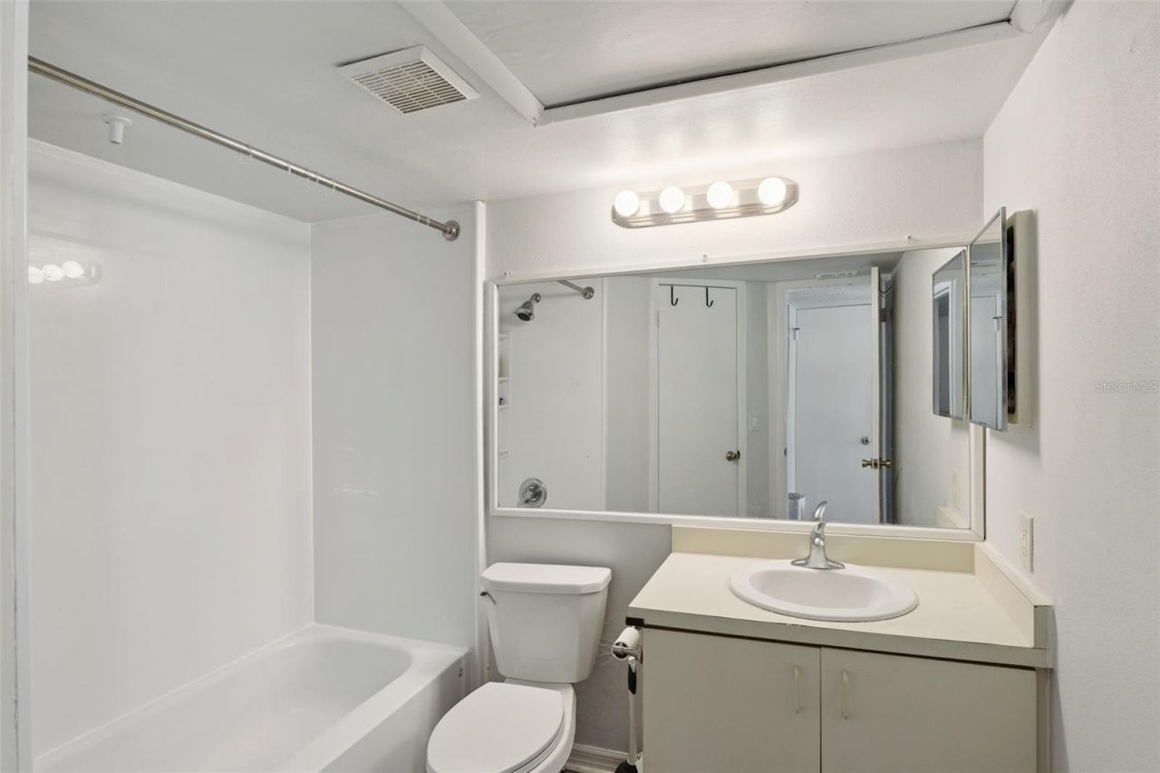 385 Woodside Drive, Unit 108, Altamonte Springs, FL 32701 Photo