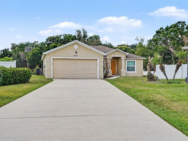 8187 WOODVINE CIRCLE , LAKELAND, FL 33810