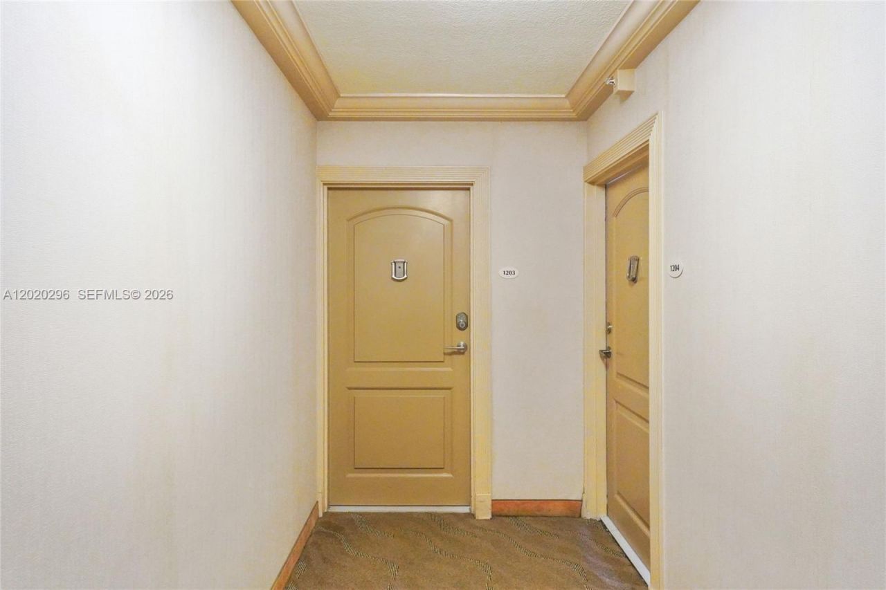 3625 N Country Club Dr , Unit 1203, Aventura, FL 33180 Photo