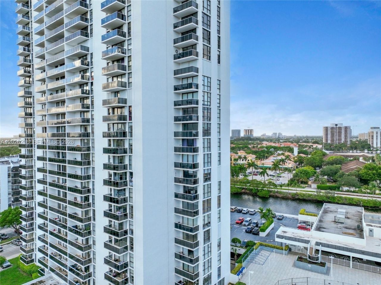 3625 N Country Club Dr , Unit 1203, Aventura, FL 33180 Photo