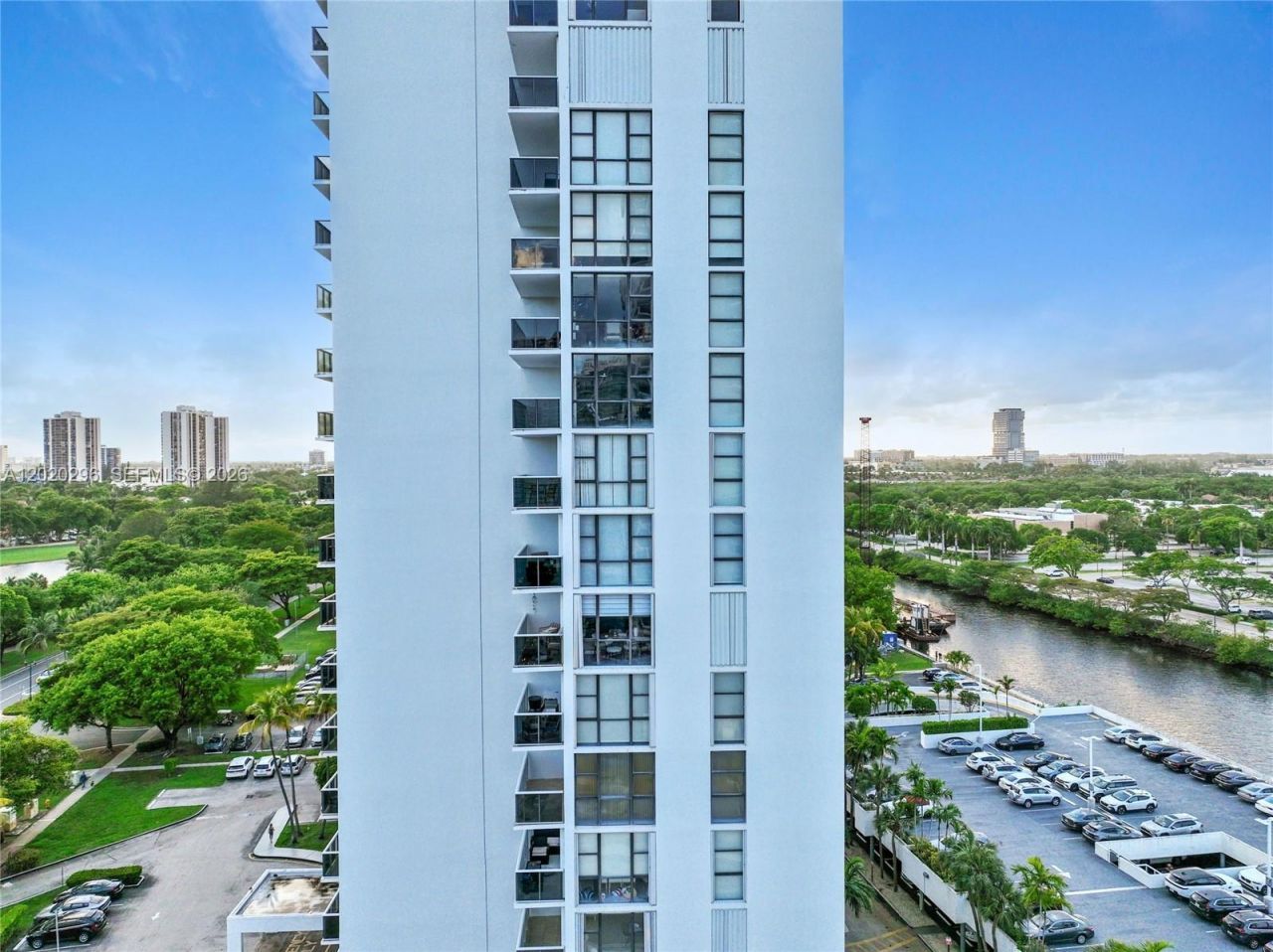 3625 N Country Club Dr , Unit 1203, Aventura, FL 33180 Photo