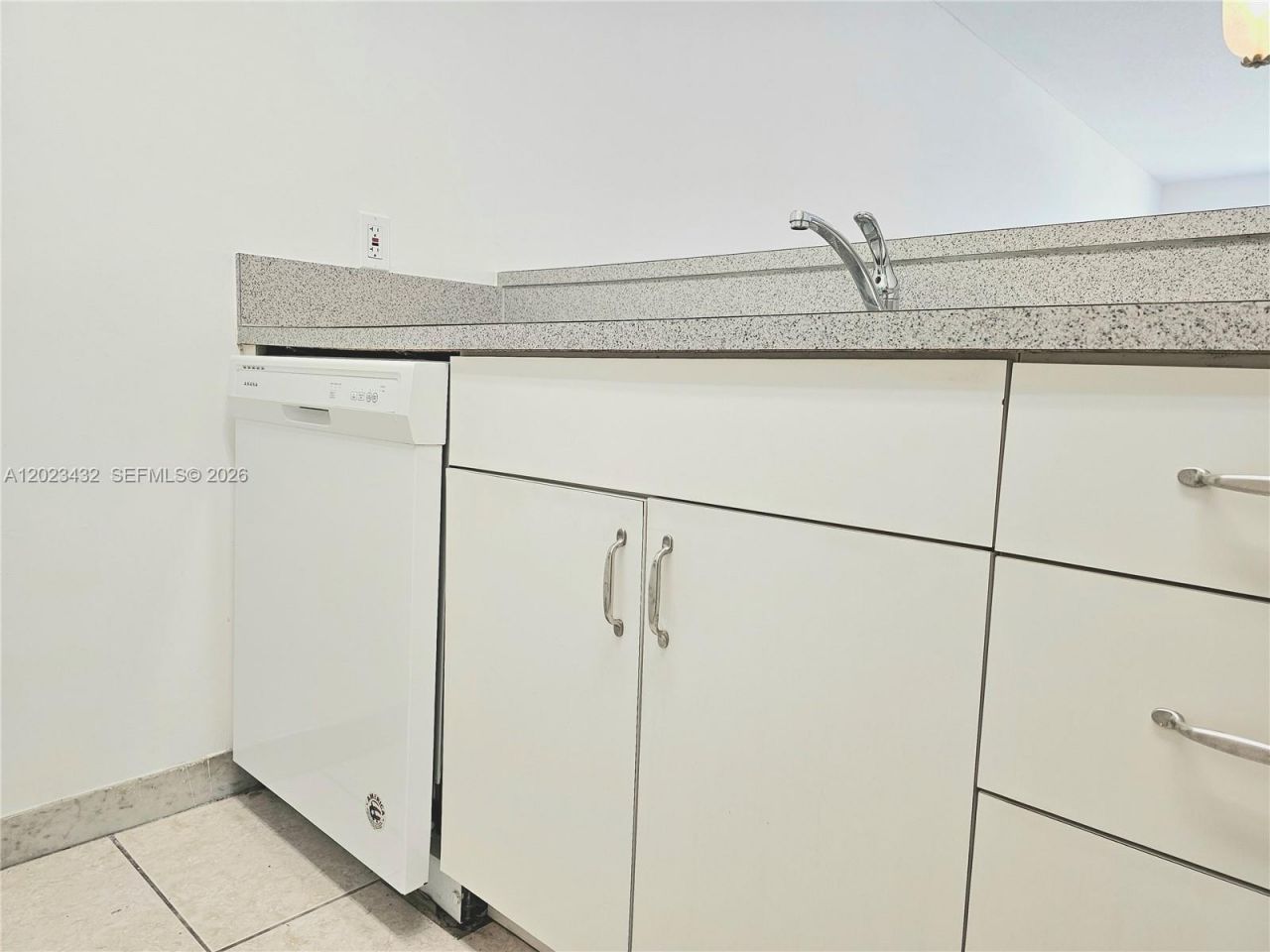 1225 NE 124th St, Unit 32B, North Miami, FL 33161 Photo
