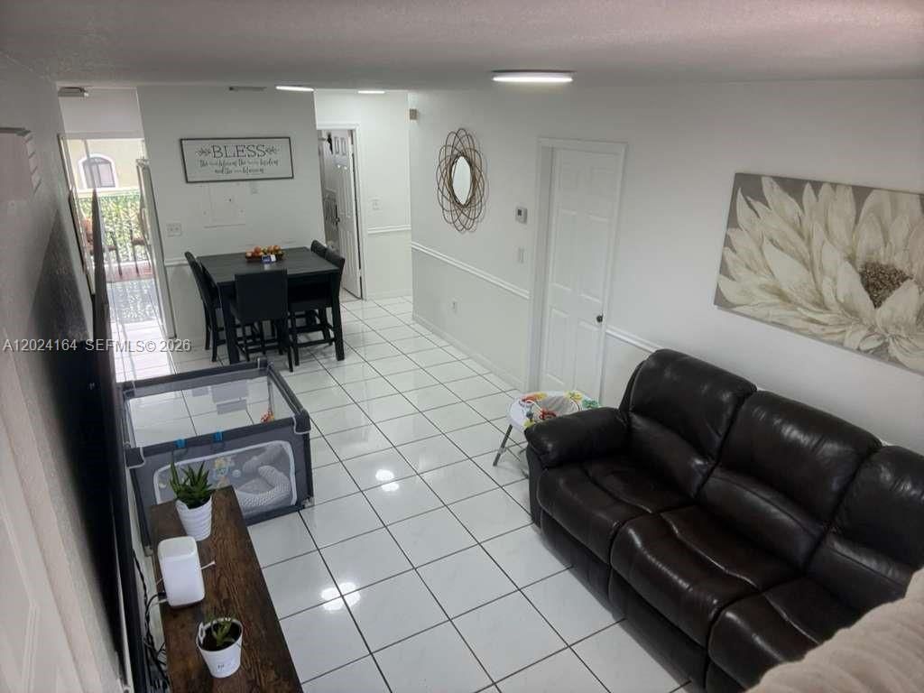 3514 W 76th St , Unit 203, Hialeah, FL 33018 Photo
