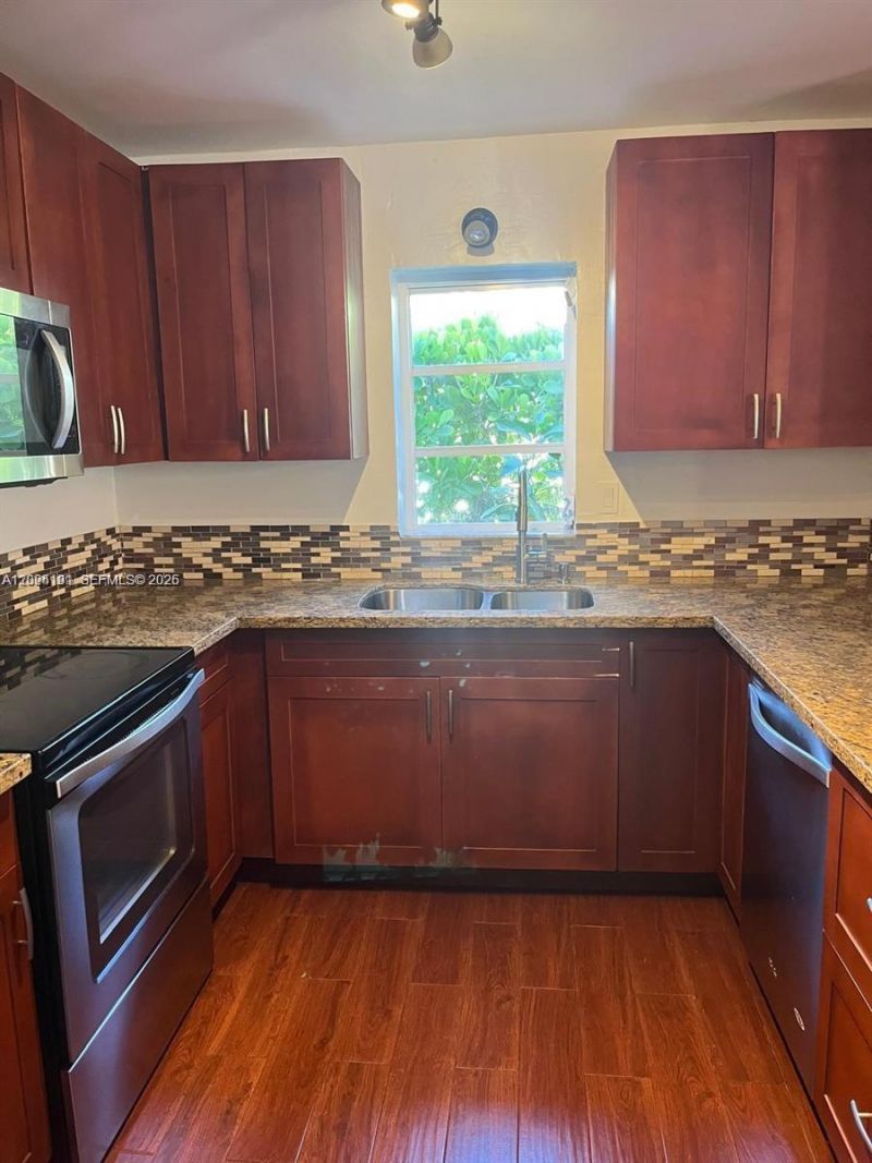 1912 Taylor St, Hollywood, FL 33020 Photo