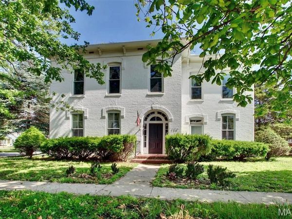 124 W Ross Street , Palmyra, MO 63461