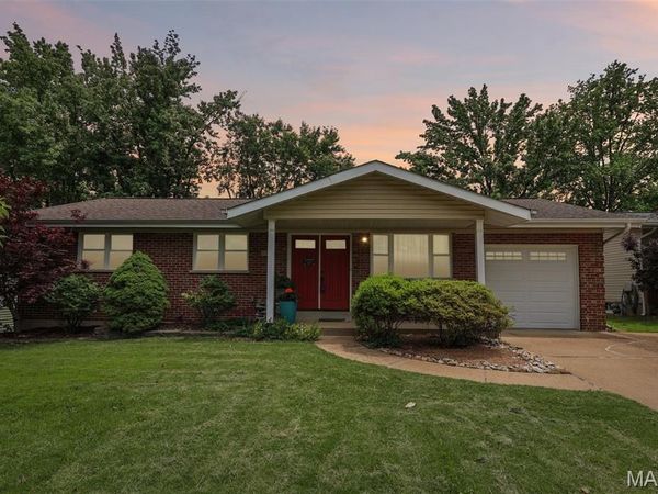 3520 Glen Bay Drive, St Louis, MO 63125