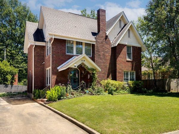 218 CRESTMERE PL, Memphis, TN 38112