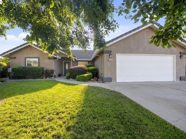 429 Chaffee Ln, Waterford, CA 95386