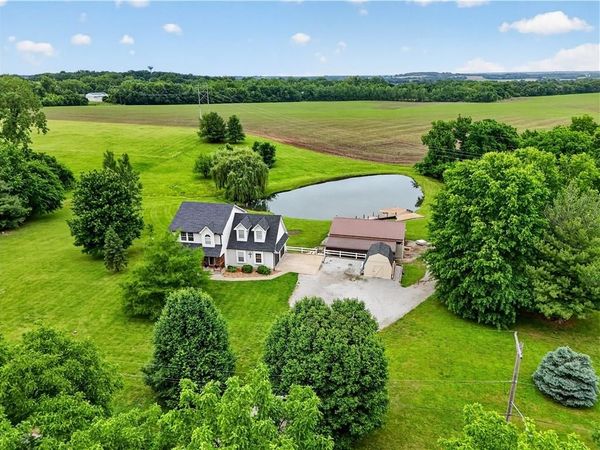 410 E Neil Chiles Road, Buckner, MO 64016