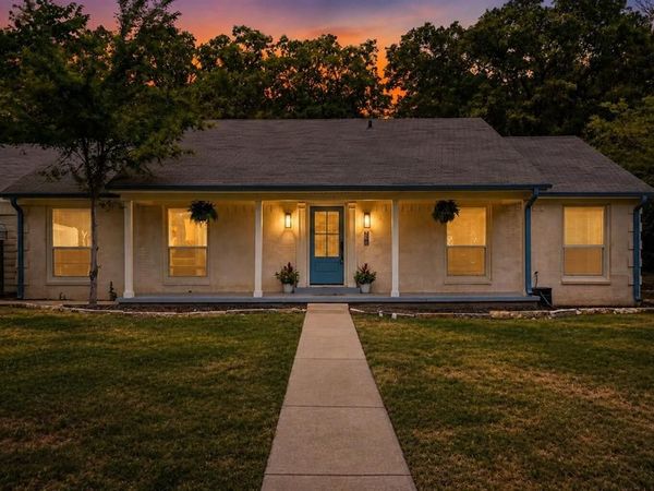 213 N Oaks Drive, Grand Saline, TX 75140