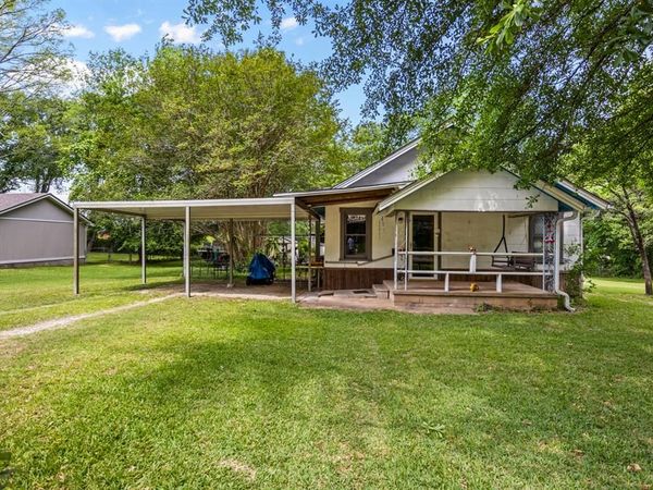 103 S Sun Camp Road, White Oak, TX 75693