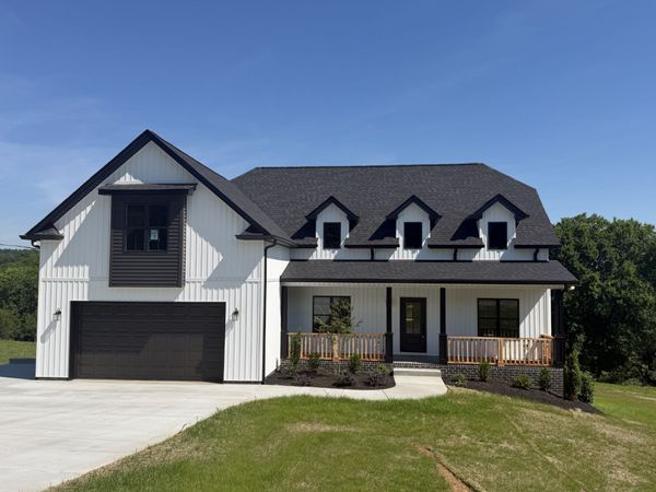 16 Paradise Hills Lane, Lebanon, TN 37090