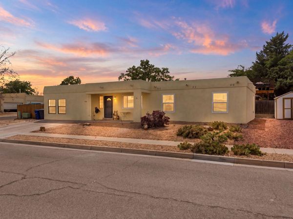2809 El Tesoro Escondido NW, Albuquerque, NM 87120
