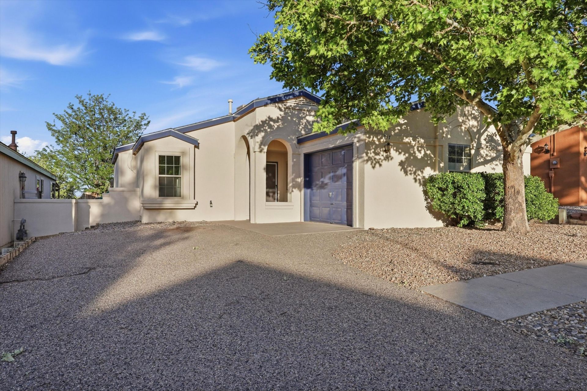 917 Charles Drive Ne, Rio Rancho, NM 87144 Main Photo