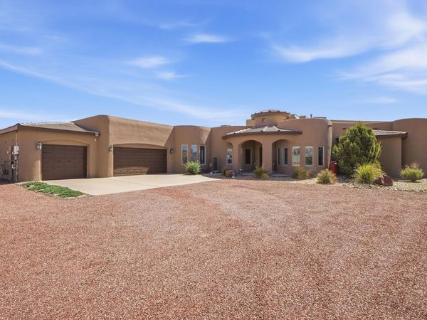2940 Chayote Road NE, Rio Rancho, NM 87144