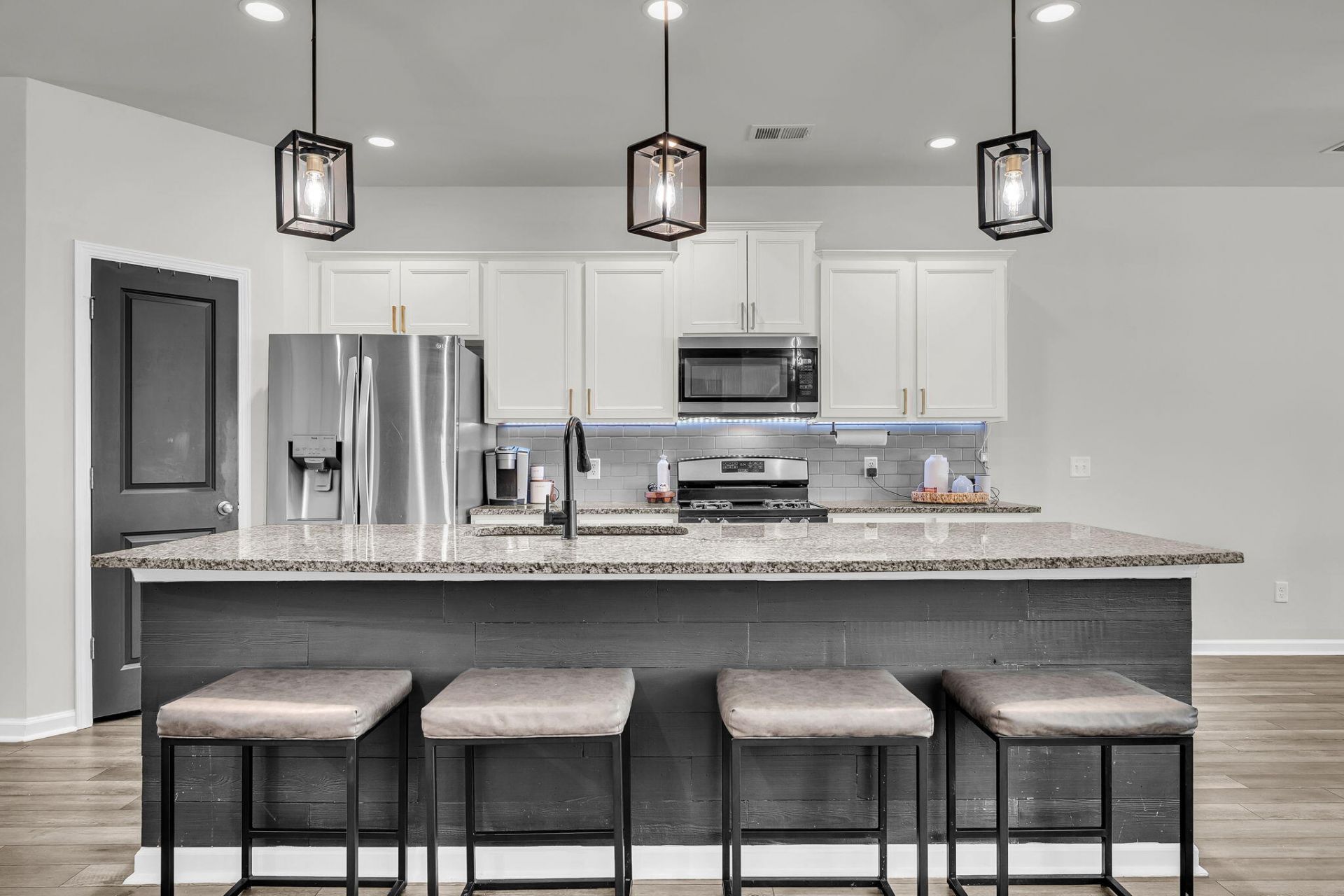 230 Hayworth Road Photo 11