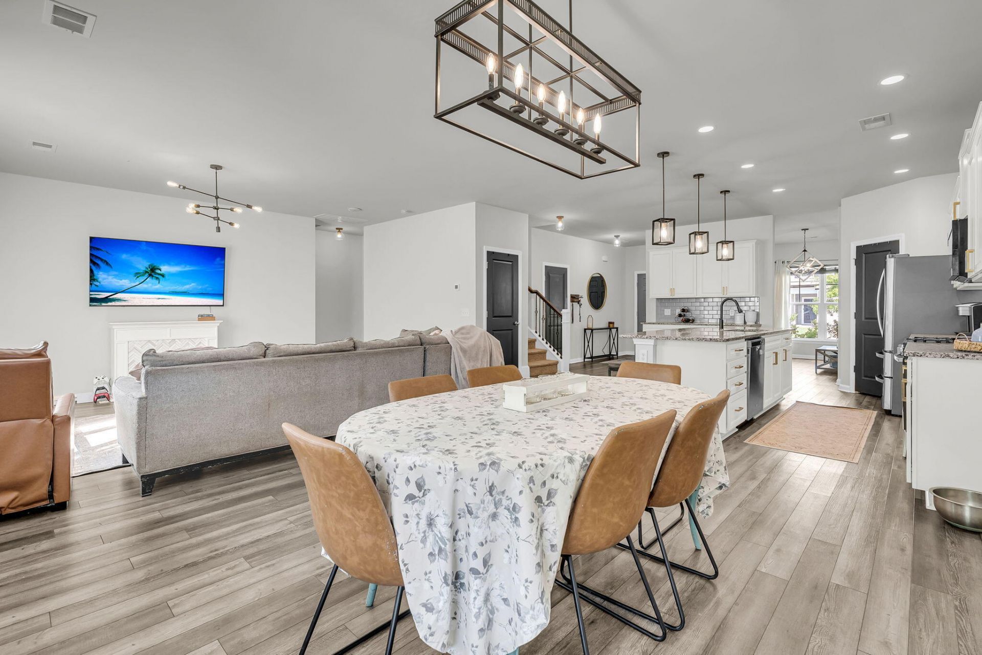 230 Hayworth Road Photo 19
