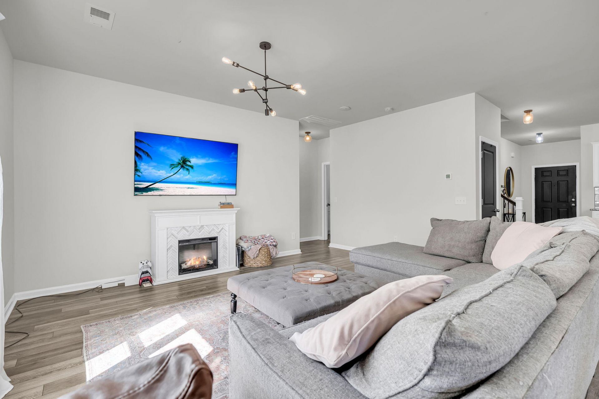 230 Hayworth Road Photo 21