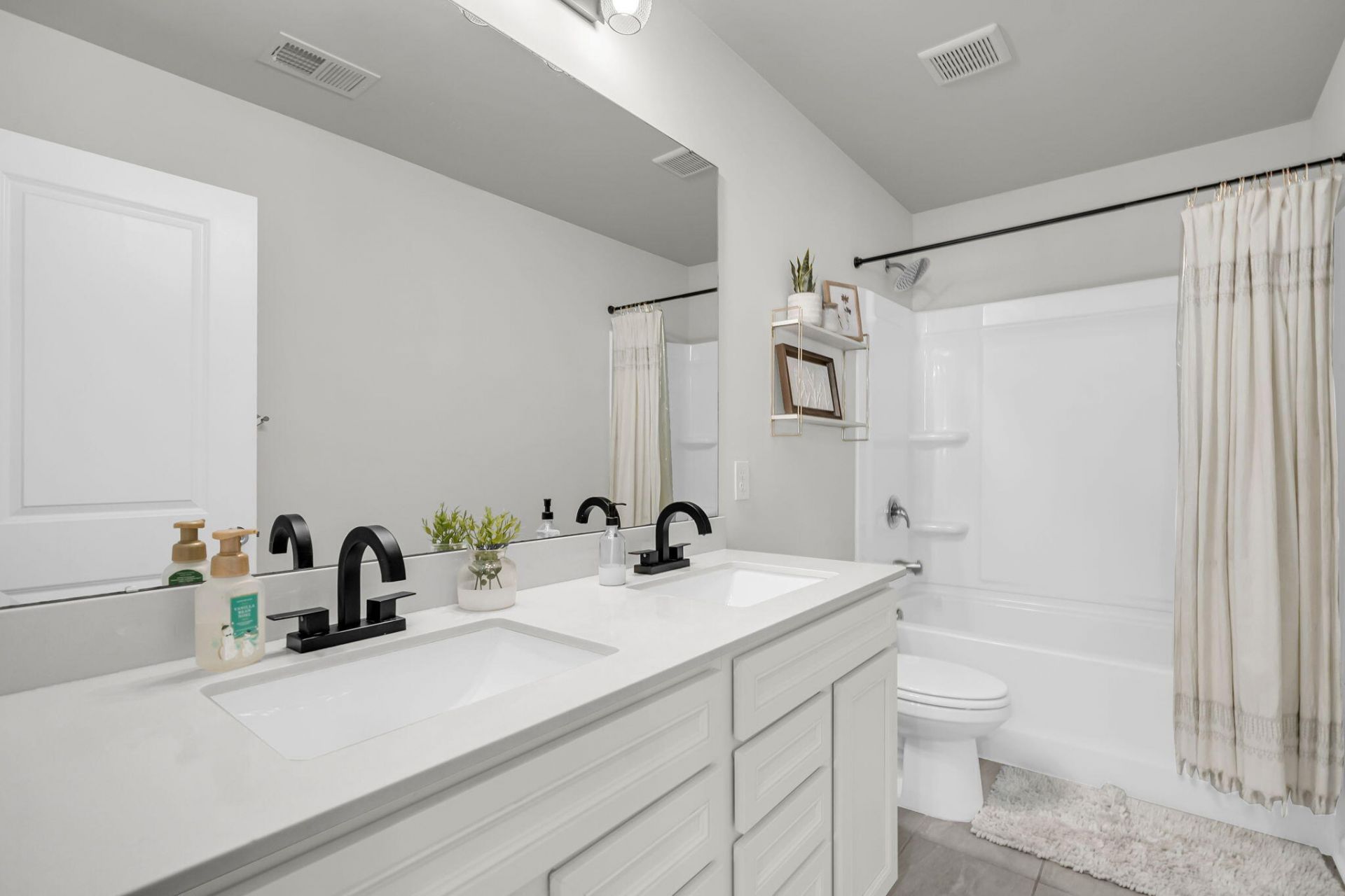 230 Hayworth Road Photo 39