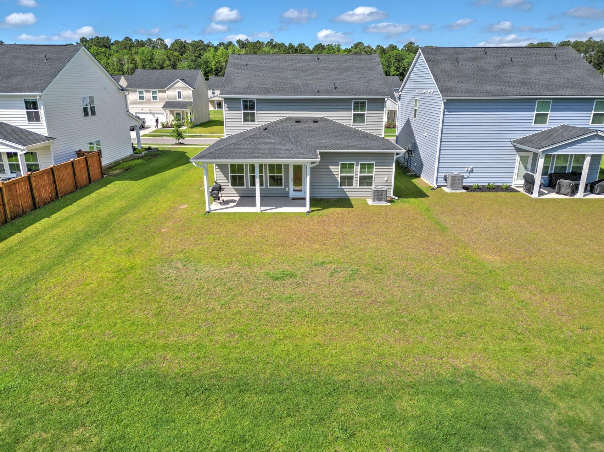 137 Post Mill Drive Photo 42