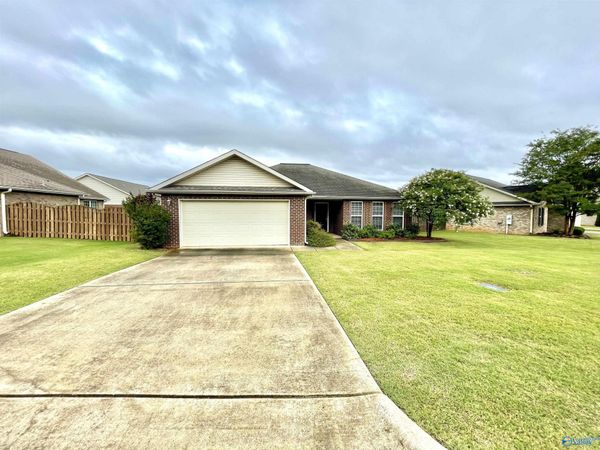 14350 Royal Street George, Athens, AL 35613