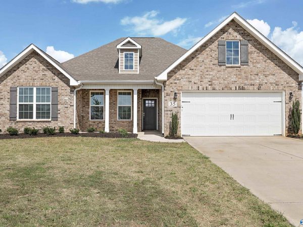 35 Winchester Drive, Decatur, AL 35603
