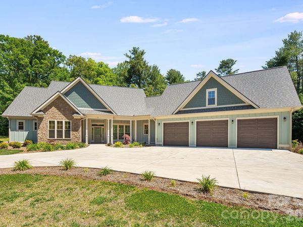 30 Shipman Parkway , Flat Rock, NC 28731