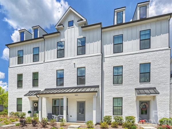 3024 Red Cardinal Lane, Charlotte, NC 28211