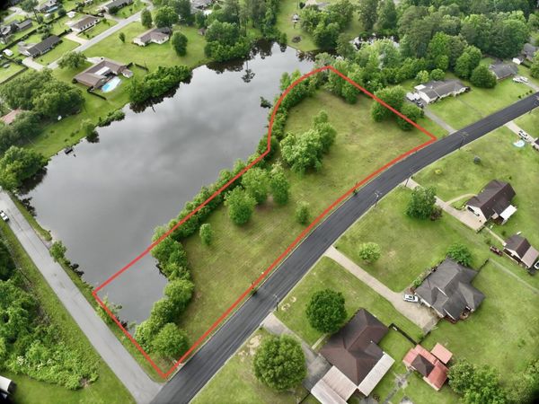 00 E Lakeview Dr., Columbia, MS 39429