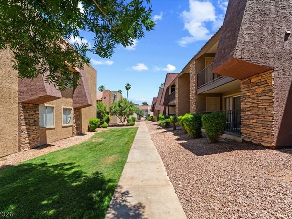 4941 River Glen Drive , Unit 10, Las Vegas, NV 89103