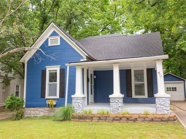 417 S Madison Street , Siloam Springs, AR 72761