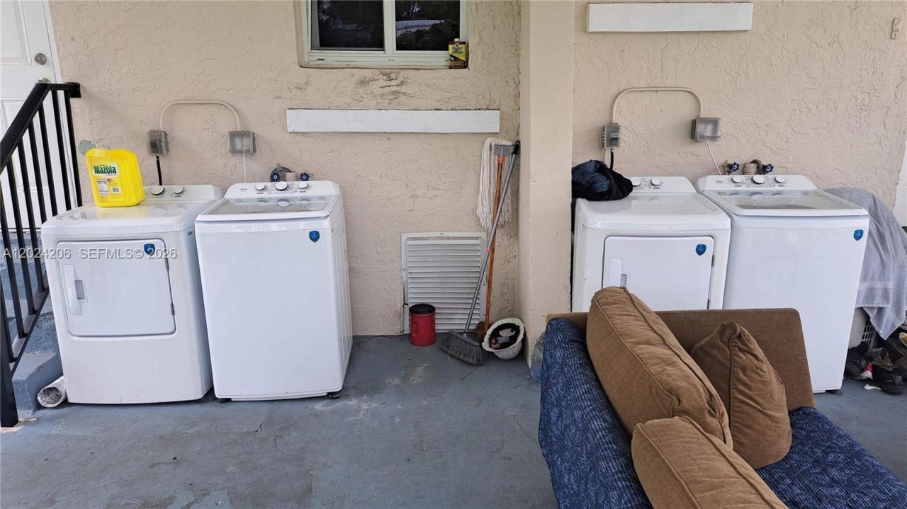 2420 NW 34th Street , Miami, FL 33142 Photo
