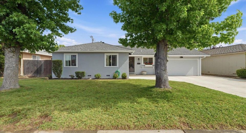 1437 W Elm St, Lodi, CA 95242 Photo