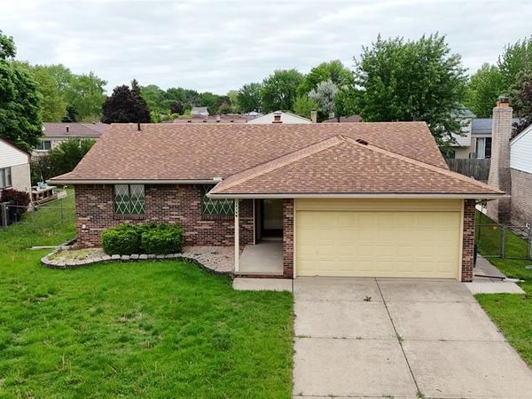 39198 Faith Drive, Sterling Heights, MI 48310