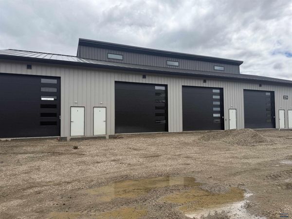 2214 MARLIN DR, Rapid City, SD 57703