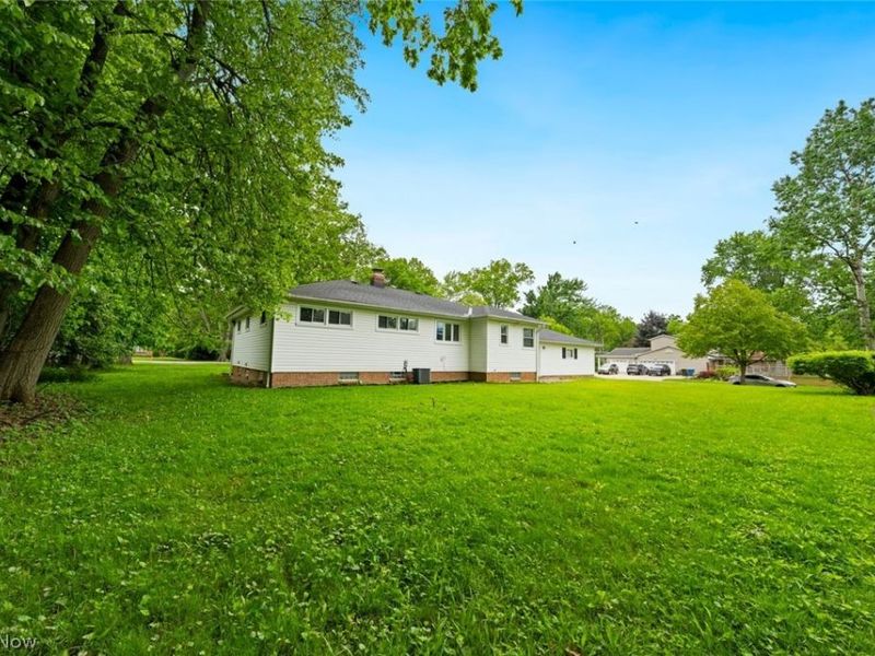 4223 Canterbury Road, North Olmsted, OH 44070 Photo 41