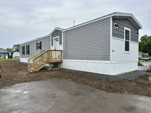 23 Dinny Lane, Plainville, MA 02762