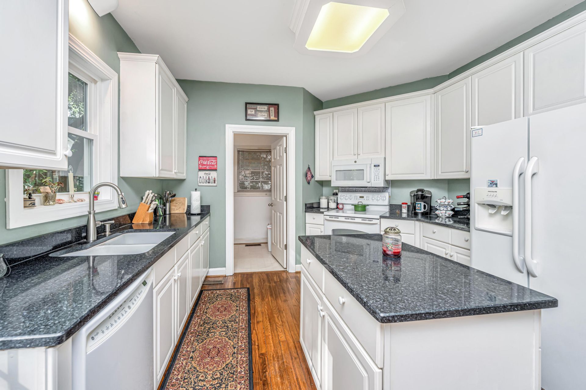424 Springfield Road Photo 9