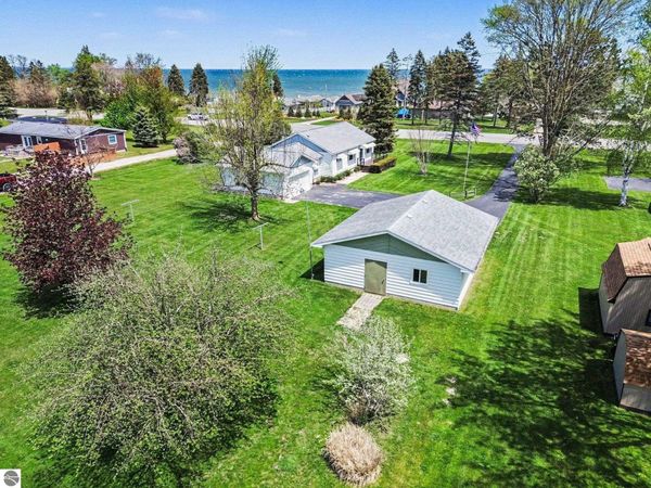 1921 Huron Rd N, Tawas City, MI 48763