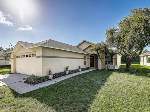 2002 ROCKY POINTE DRIVE, LAKELAND, FL 33813