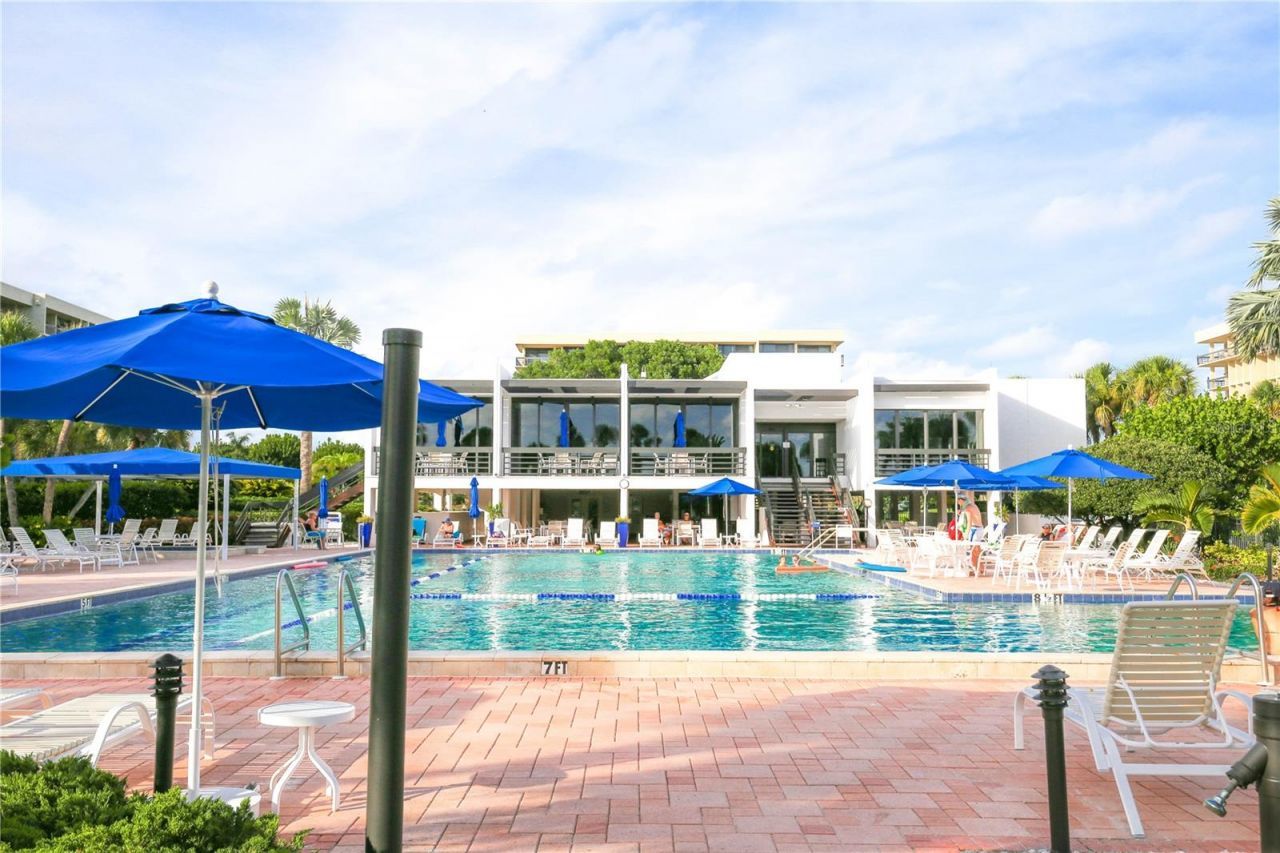 1135 Gulf Of Mexico Drive, Unit 505, Longboat Key, FL 34228 Photo