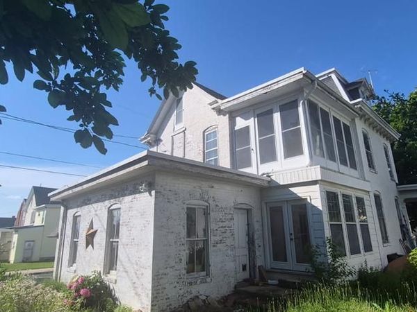 102 3RD STREET E , WAYNESBORO, PA 17268