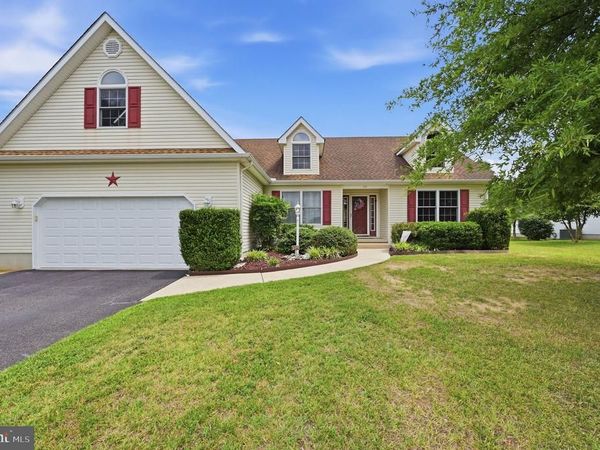 111 W HIGH HILL ROAD, CAMDEN WYOMING, DE 19934