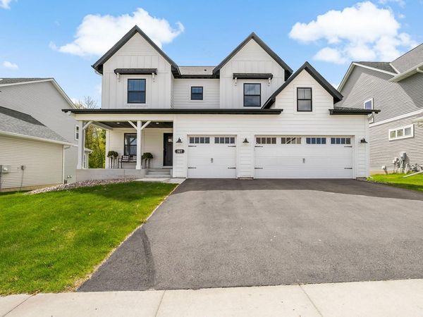 107 Maple Terrace, Waconia, MN 55387