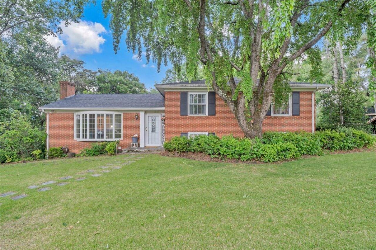 4508 Rosecrest Rd, Roanoke, VA 24018 Main Photo