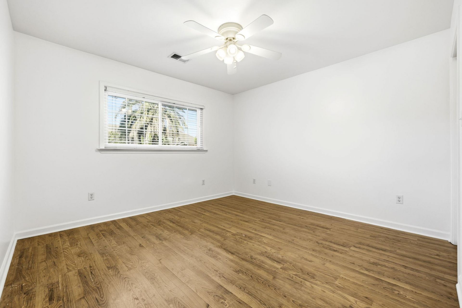 209 Hunters Rd.  Photo 19