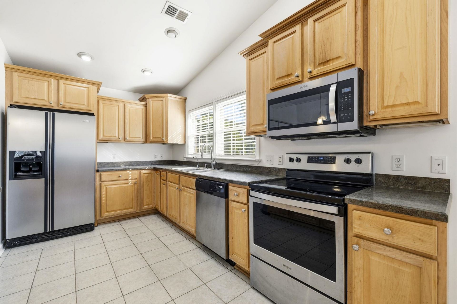 209 Hunters Rd.  Photo 8