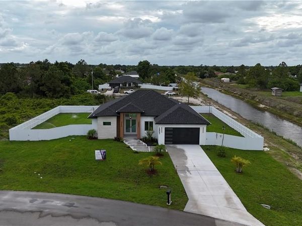 1502 Sara AVE S, LEHIGH ACRES, FL 33976